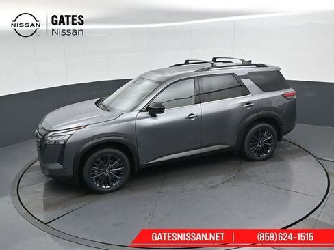 New 2026 Nissan Pathfinder SL image 57