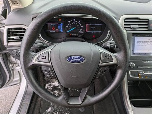 Certified 2019 Ford Fusion SE image 9