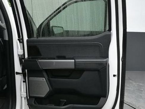 Used 2022 Ford F150 Lariat w/ Equipment Group 501A Mid AWD/4WD image 11