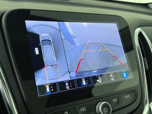 Used 2022 Chevrolet Equinox LT AWD/4WD image 20