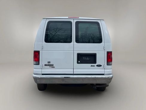 Used 2014 Ford E-150 and Econoline 150 w/ Power Group RWD image 6