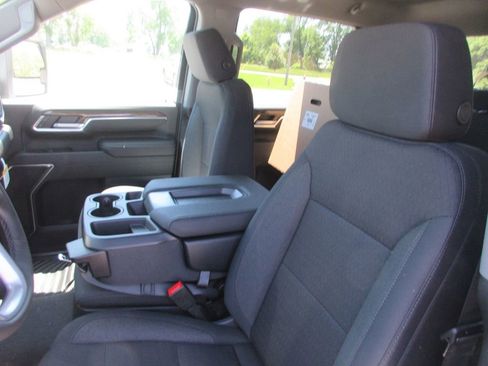 New 2026 GMC Sierra 3500 SLE w/ SLE Value Package AWD/4WD image 13
