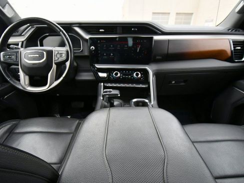 Used 2023 GMC Sierra 1500 Denali w/ Denali Reserve Package AWD/4WD image 4