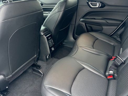 New 2026 Jeep Compass Latitude AWD/4WD image 10