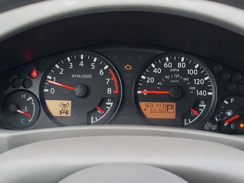 Used 2017 Nissan Frontier SV image 15