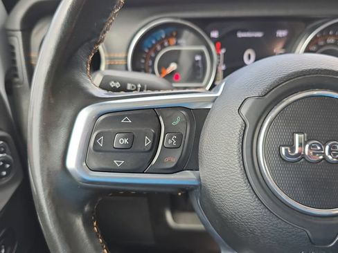 Used 2022 Jeep Gladiator Overland AWD/4WD image 16