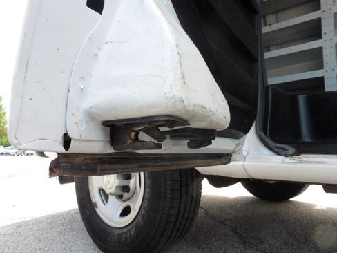 Used 2019 Chevrolet Express 2500 w/ Driver Convenience Package RWD image 16