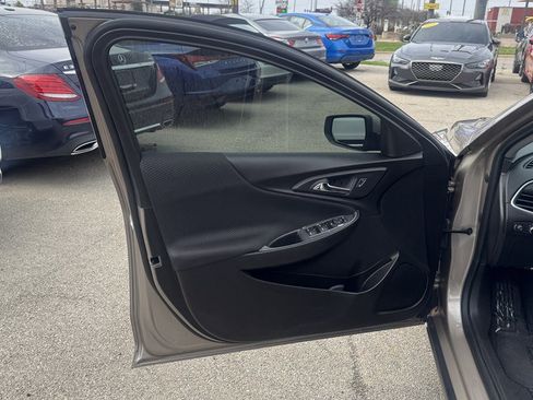 Used 2023 Chevrolet Malibu LT image 14