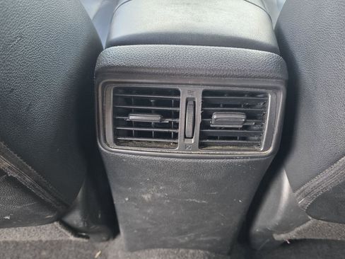 Used 2019 Nissan Rogue SL AWD/4WD image 28