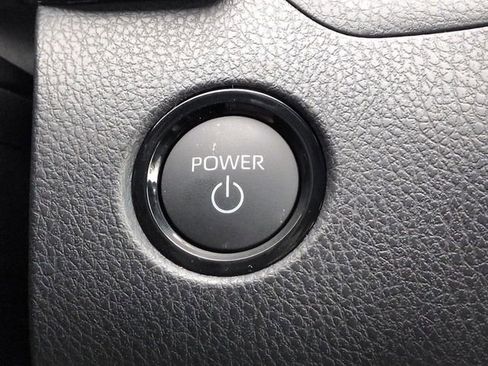 Certified 2026 Toyota Camry SE w/ Convenience Package image 19