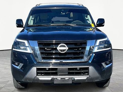 Used 2023 Nissan Armada SL w/ Captain's Chairs Package image 2