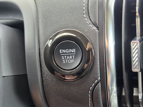 Certified 2025 Ford Expedition Max Platinum image 25