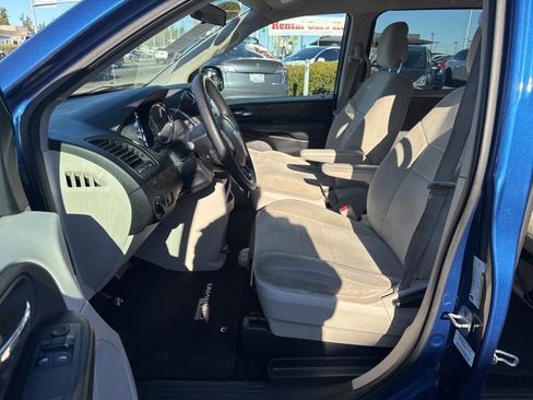 Used 2011 Dodge Grand Caravan Express image 14