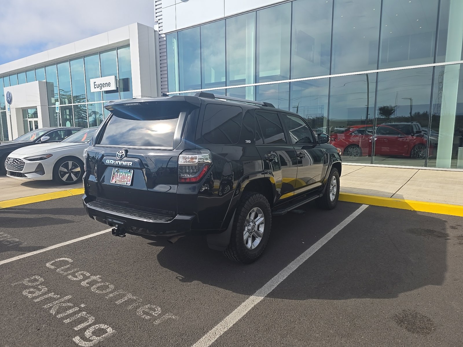 Used 2023 Toyota 4Runner SR5 Premium w/ Moonroof Package AWD/4WD image 6