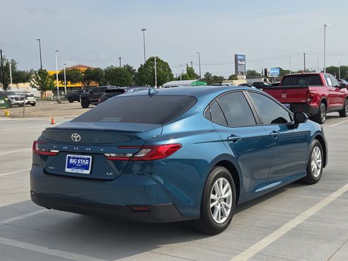 Used 2026 Toyota Camry LE w/ Convenience Package FWD image 3