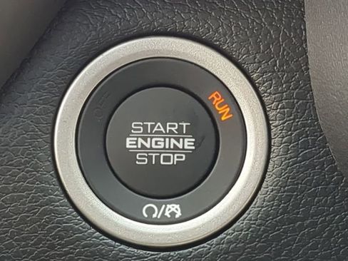 New 2025 RAM 2500 Laramie w/ Night Edition AWD/4WD image 19
