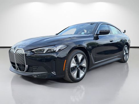 New 2026 BMW i4 eDrive40 w/ Parking Assistance Package image 7