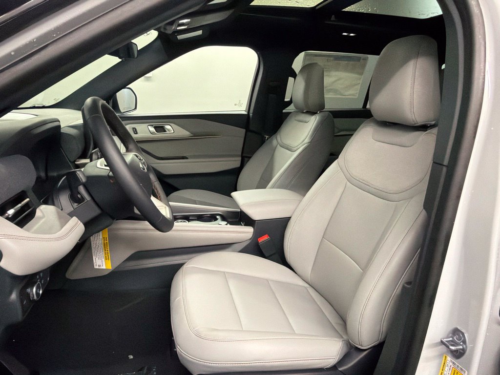 New 2027 Ford Explorer Active AWD/4WD image 25