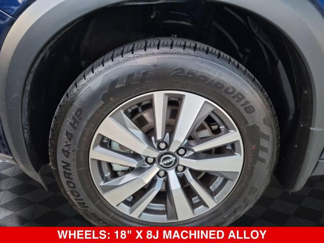 Certified 2024 Nissan Pathfinder SL AWD/4WD image 11