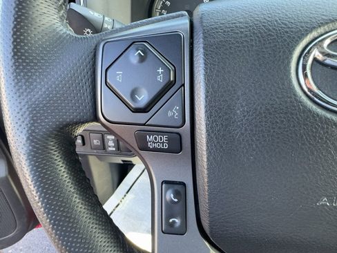 Used 2023 Toyota Tacoma TRD Off-Road w/ TRD Premium Off Road Package AWD/4WD image 21