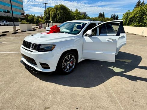 Used 2014 Jeep Grand Cherokee SRT8 w/ Luxury Group II AWD/4WD image 43