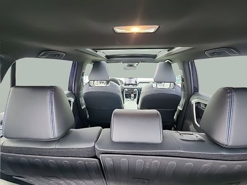 Used 2020 Toyota RAV4 XSE image 10