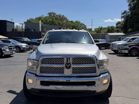 Used 2014 RAM 3500 Laramie AWD/4WD image 3