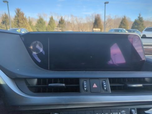 Used 2019 Lexus ES 350 image 11