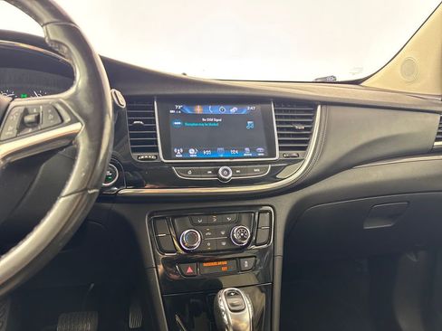 Used 2020 Buick Encore Preferred w/ Safety Package image 17