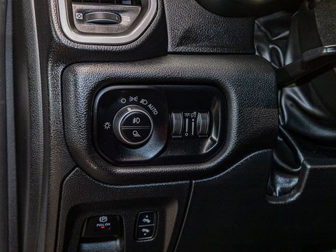 Used 2024 RAM 1500 Laramie AWD/4WD image 21