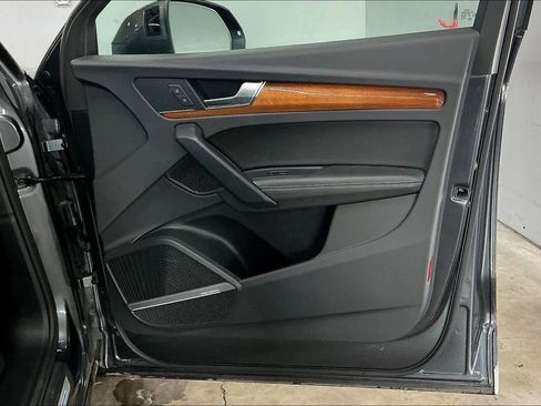 Used 2022 Audi Q5 2.0T Premium Plus w/ Premium Plus Package image 26