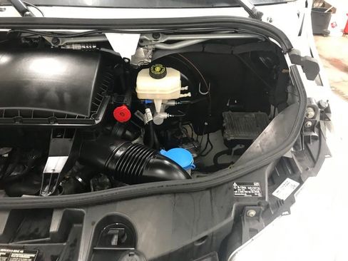 Used 2021 Mercedes-Benz Sprinter 144 Cargo image 32