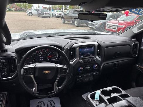Certified 2022 Chevrolet Silverado 2500 LT w/ Convenience Package AWD/4WD image 11