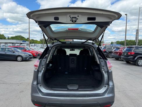 Used 2016 Nissan Rogue S AWD/4WD image 11