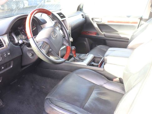Used 2013 Lexus GX 460 image 10
