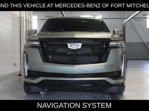 Used 2024 Cadillac Escalade Sport Platinum w/ LPO, ONYX Package image 2