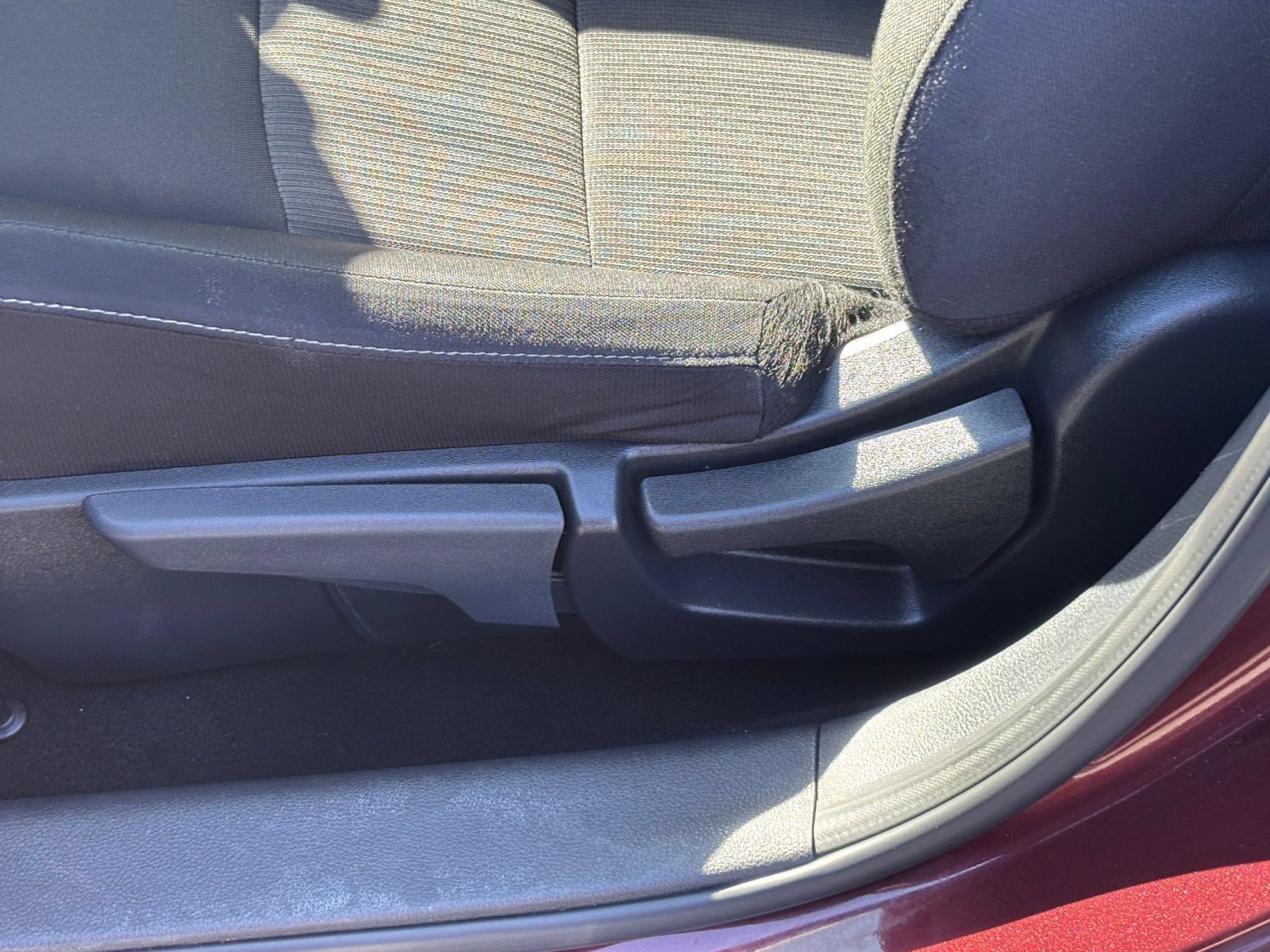 Used 2025 Nissan Sentra SV FWD image 21