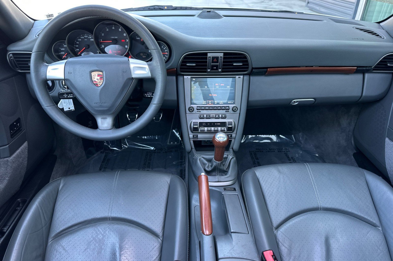 Used 2006 Porsche 911 Carrera RWD image 6