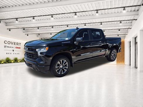 Used 2022 Chevrolet Silverado 1500 RST RWD image 4
