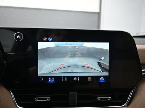 New 2026 Chevrolet Equinox ACTIV w/ Convenience Package III image 18