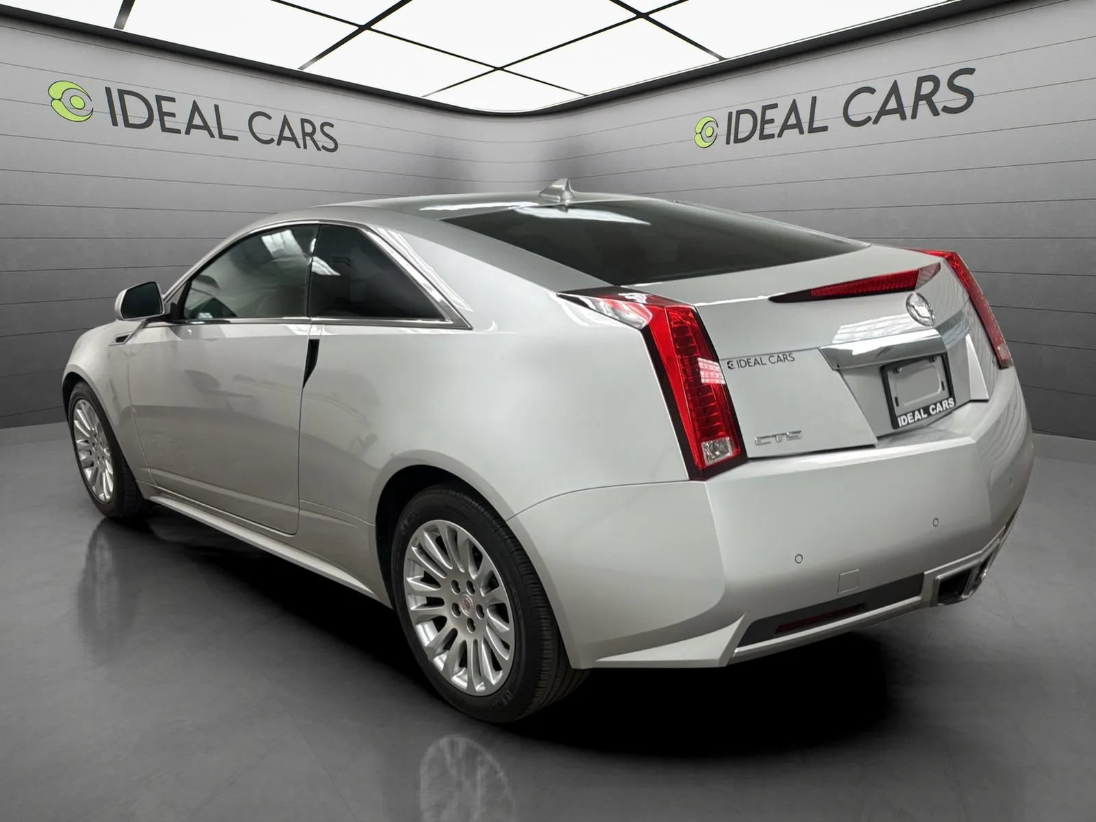 Used 2014 Cadillac CTS Coupe RWD image 3