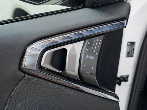 Used 2026 BMW X3 xDrive30 w/ M Sport Package image 9