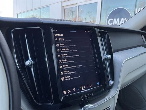 Certified 2023 Volvo XC60 B5 Plus w/ Protection Package Premier image 23