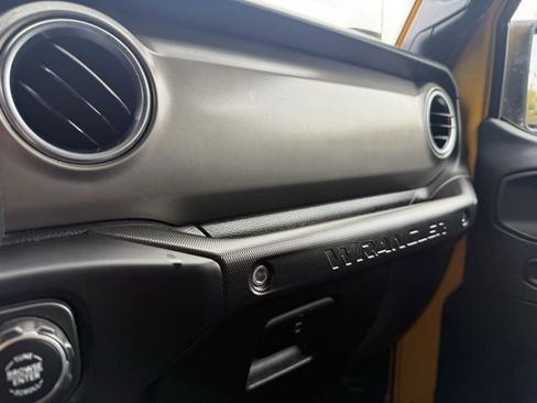 Used 2019 Jeep Wrangler Unlimited Rubicon image 33