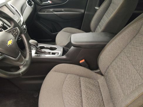 Used 2024 Chevrolet Equinox LT w/ LPO, Blackout Package AWD/4WD image 17