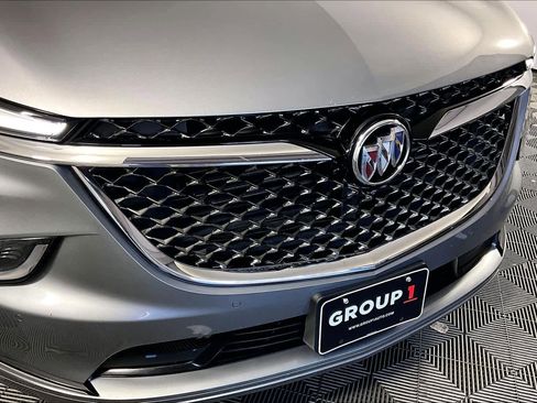 Used 2023 Buick Enclave Avenir image 30