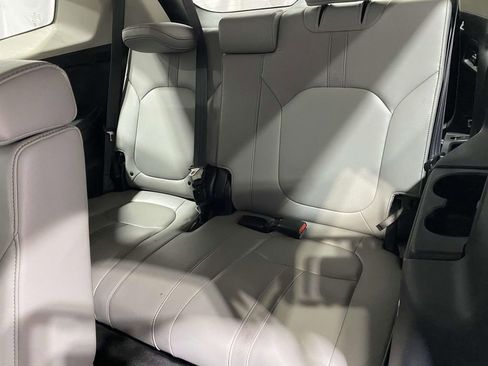 Used 2023 Honda Pilot EX-L image 13