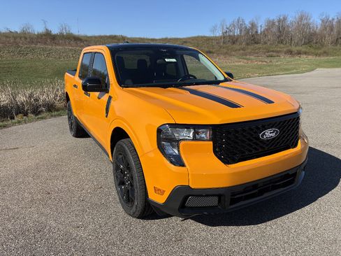 New 2026 Ford Maverick XLT w/ Equipment Group 301A image 7