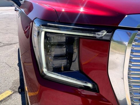 Used 2021 GMC Yukon Denali AWD/4WD image 28