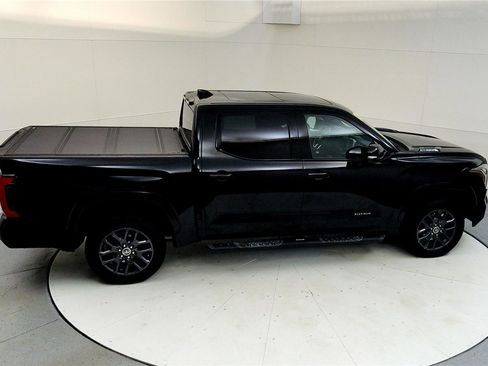 Used 2023 Toyota Tundra Platinum image 18